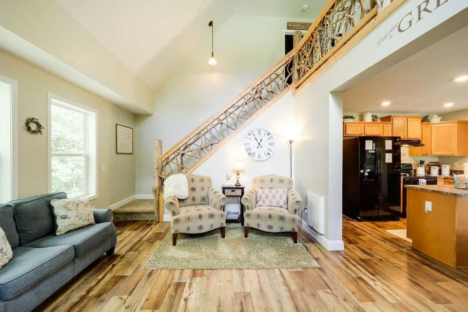 'Greystone' Creekside Cabin: Hike, Fish & Explore! Cabin in Tennessee
