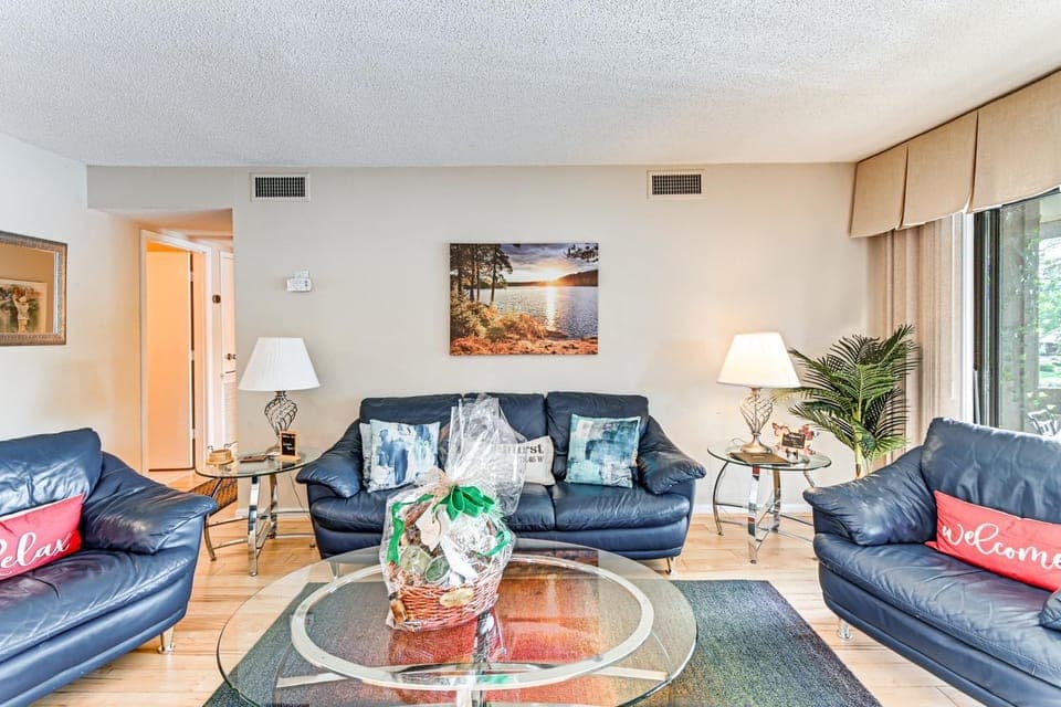 Lakeview Condo w/ Resort Pool: 2 Miles to Golf! House in Pinehurst