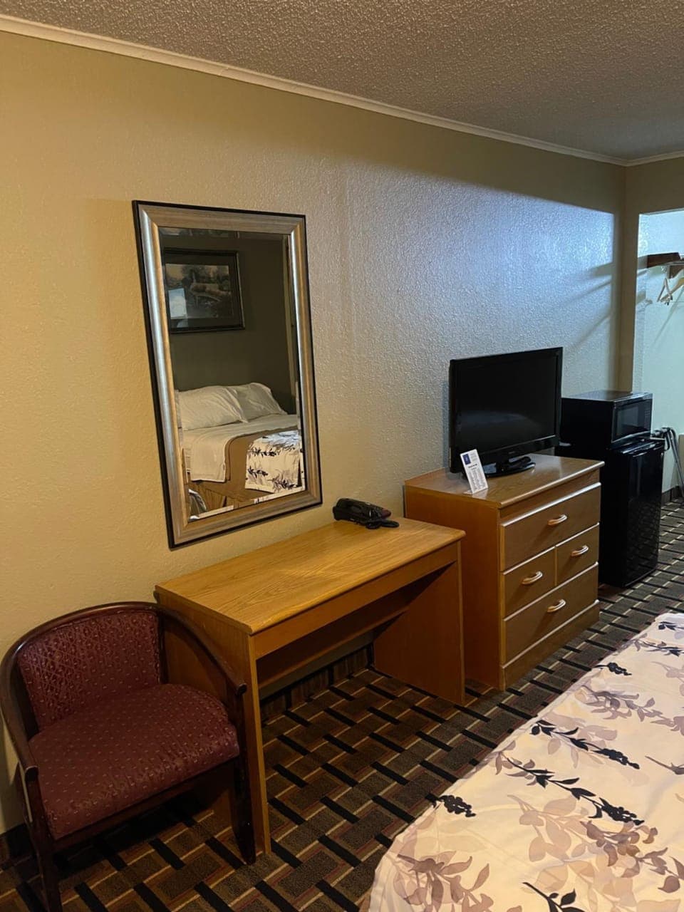 TV and multimedia, Seating area