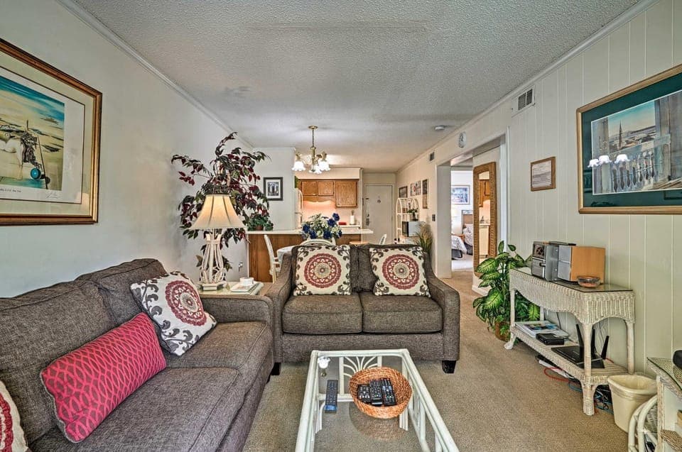 Walk to Beach: Isle of Palms Condo w/ Pool Access! House in Isle of Palms