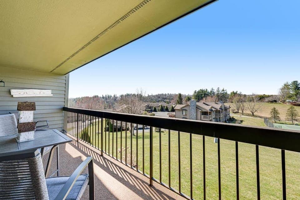 Chetola Cardinal 201 Apartment in Blowing Rock