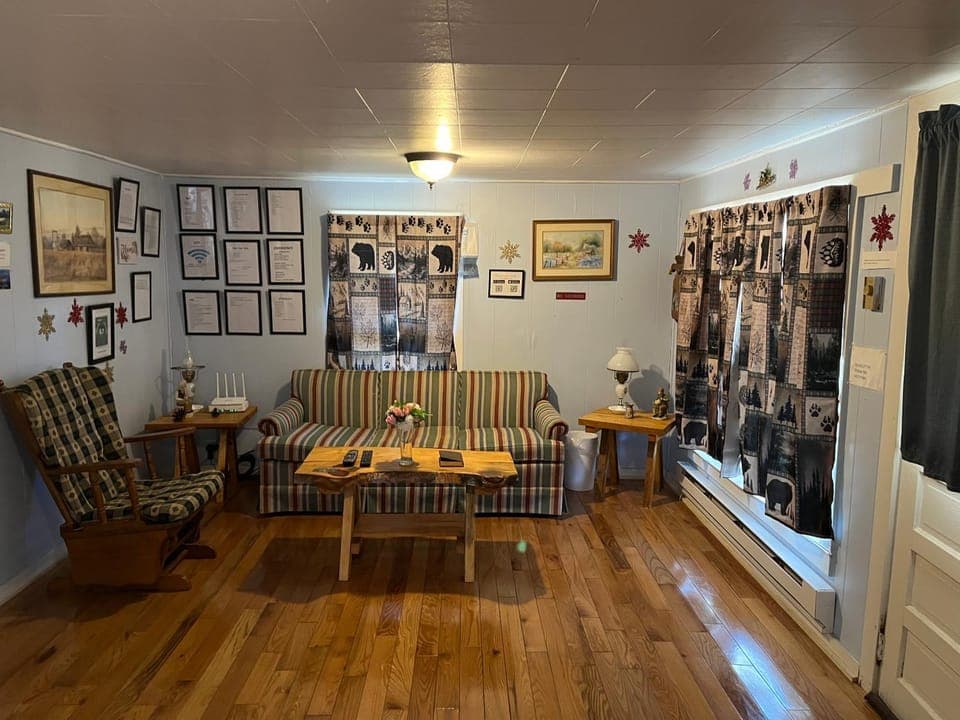 Cochran Farm House Villa in Lackey Hill