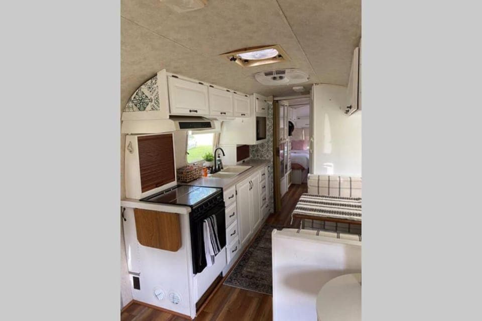 Amazing Airstream, Beaufort, SC-Enjoy the Journey House in Beaufort