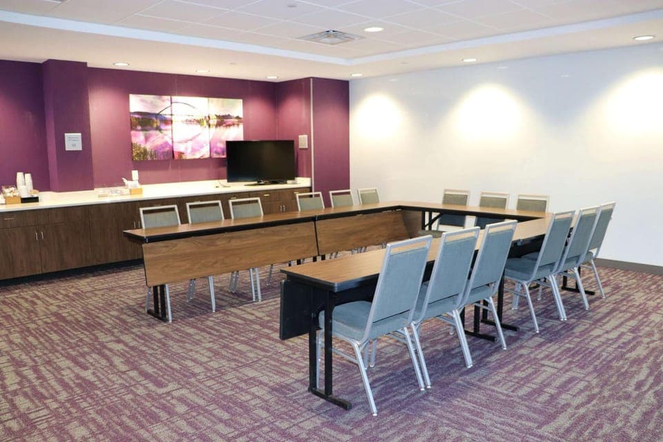 Meeting/conference room
