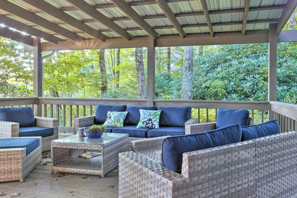 Highlands Home w/ Fireplace, Views, & Trails! House in Highlands