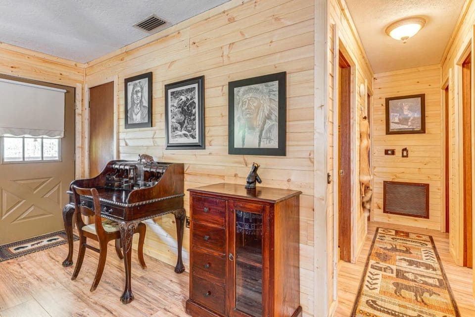 Murphy Cabin w/ Deck, Grill & Private Pond! Cabin in Tennessee