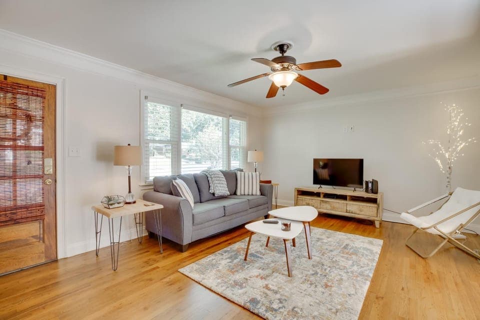 Contemporary Athens Home < 2 Miles to UGA! House in Athens