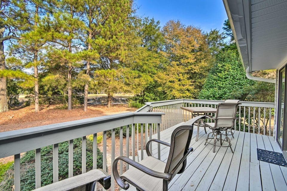Pinehurst Gem on Golf Course & Putting Green! House in Pinehurst
