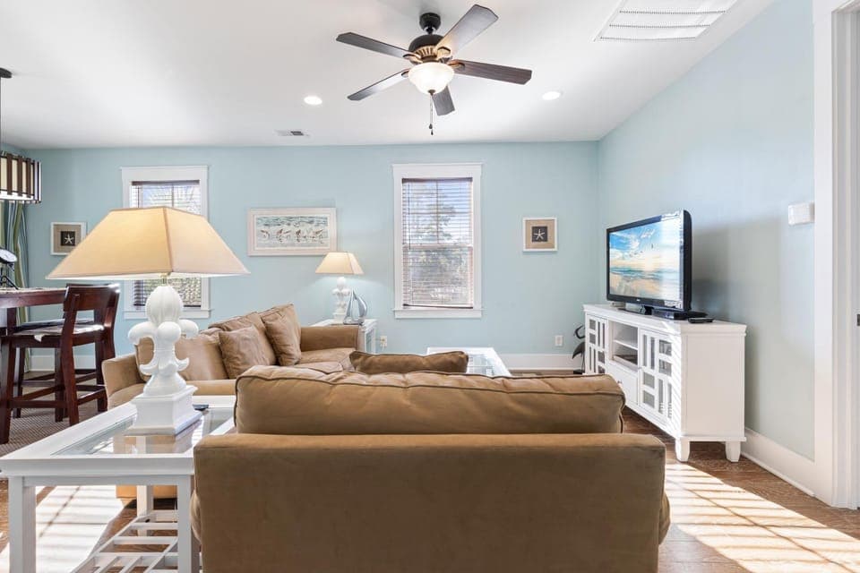 Madiera Magic House in Briarcliffe Acres