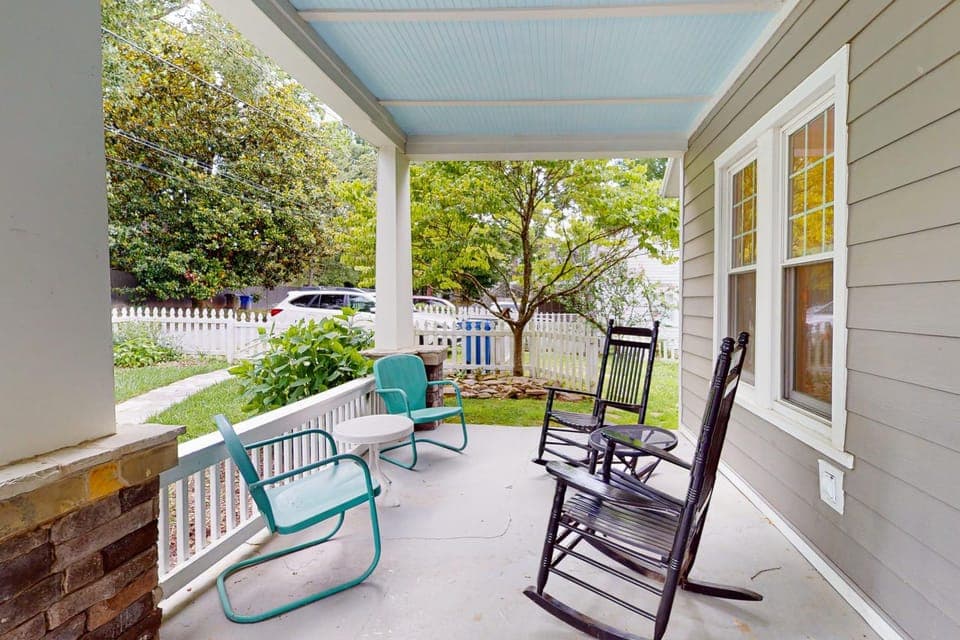North Whitted Escape House in Hendersonville