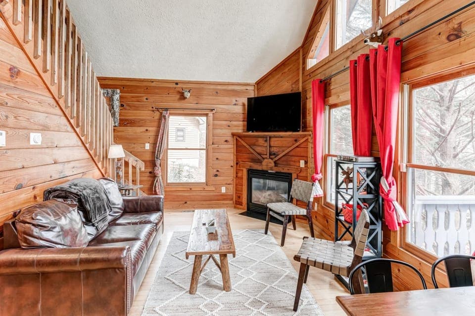 The Happy Camper House in Helen