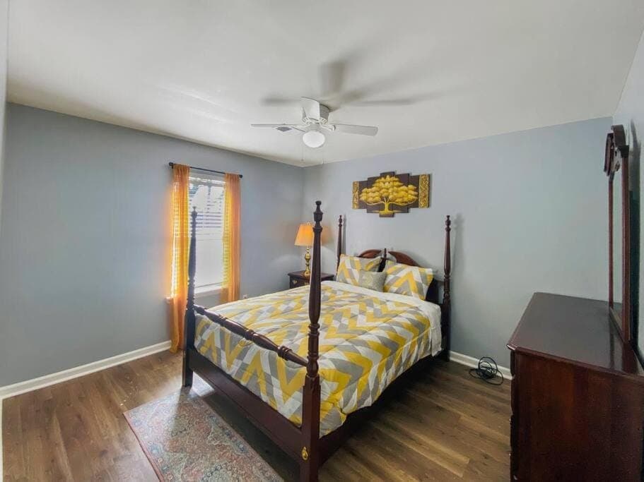 NEW! Luxe Cottage with Big Backyard 10 Mi to Augusta House in Evans