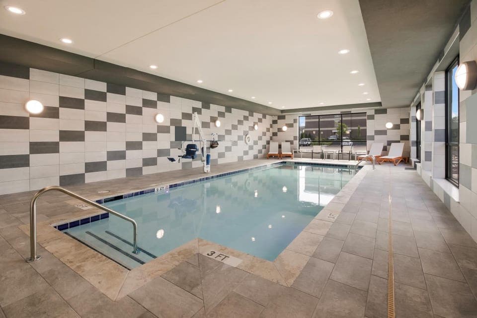 Pool view, Swimming pool