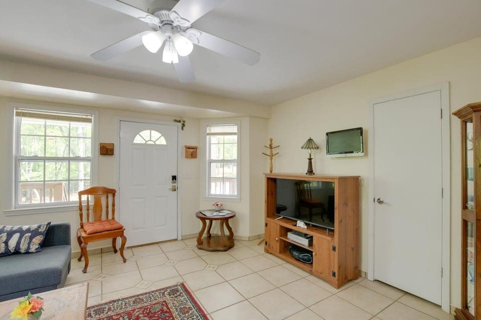 Fish, Hike & Explore! Family Tamassee Getaway House in South Carolina