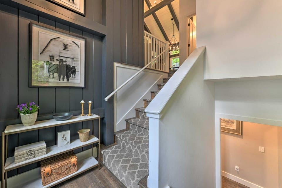 Trillium Home w/ Golf Course Views & Fireplaces! House in Lake Glenville
