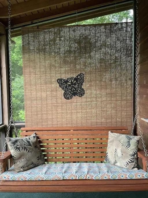 Eagle's nest Chalet in Union County