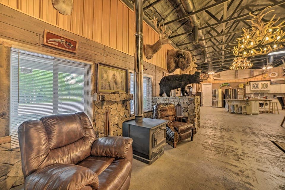 Family Leatherwood Resort Cabin w/ Fire Pit! Cabin in Tennessee