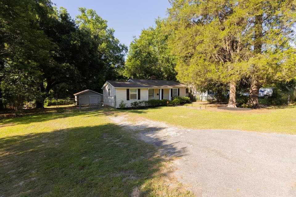 Property building, Garden