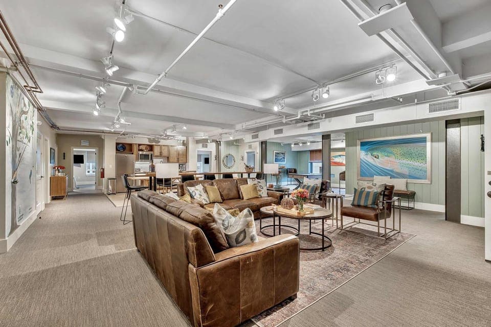 TV and multimedia, Living room, Seating area