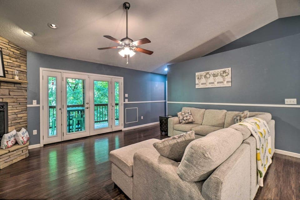 Peaceful Sevierville Home w/ Private Hot Tub! House in Sevier County