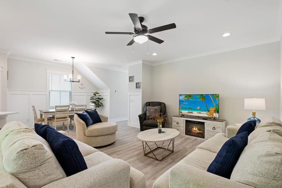 King 2 Queens 3 Doubles Foldout Stainless Steel Beach Gear included House in Hilton Head Island