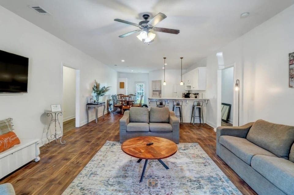Eagle's Refuge - Close to GSU & Paulson Stadium Villa in Statesboro