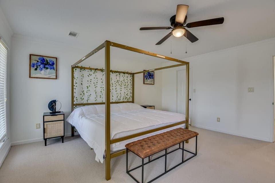 Bed, Bedroom