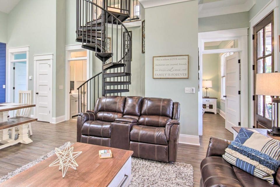 Stunning Lakefront Retreat w/ Dock Access! House in Lake Greenwood