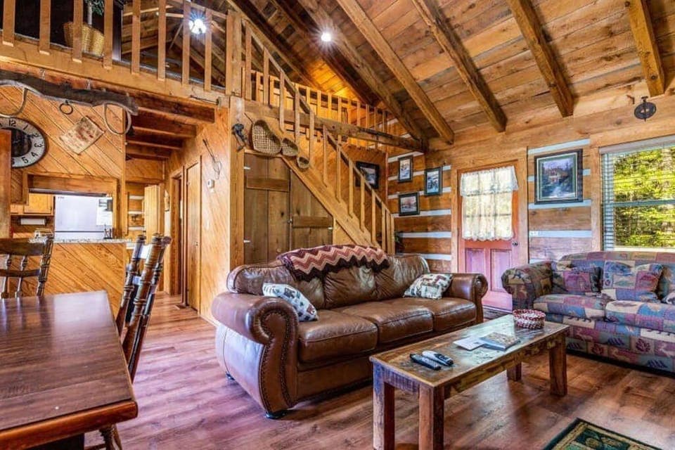 R&R Retreat House in Sevier County