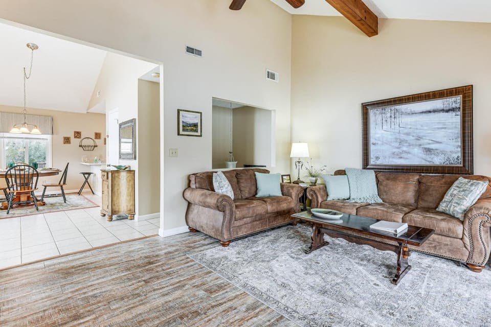 Fire Pit & Boat Dock: Lake Chatuge Townhome! House in Hiawassee