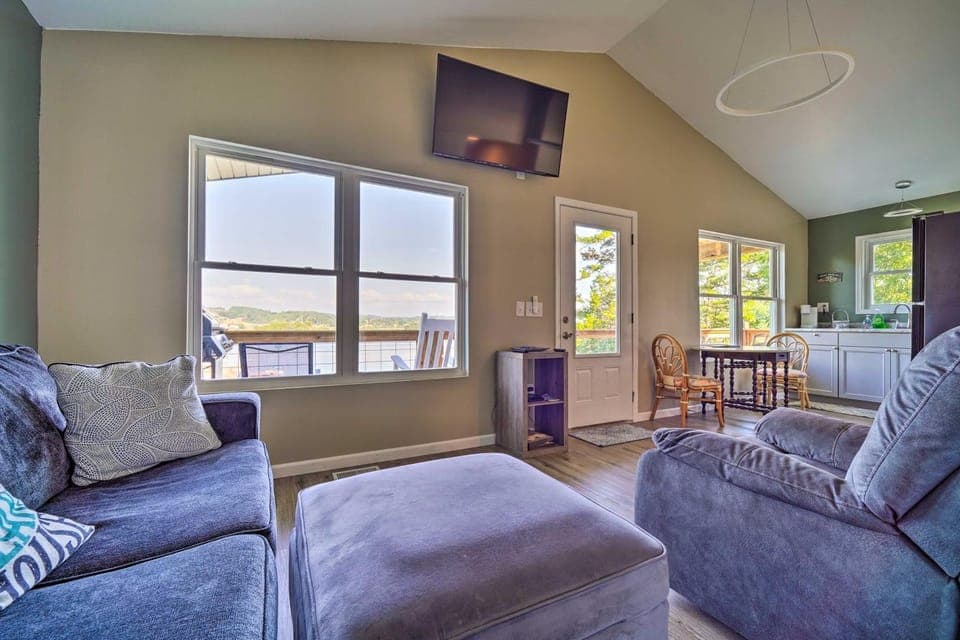 Bean Station Cottage: Unobstructed Lake Views House in Cherokee Reservoir