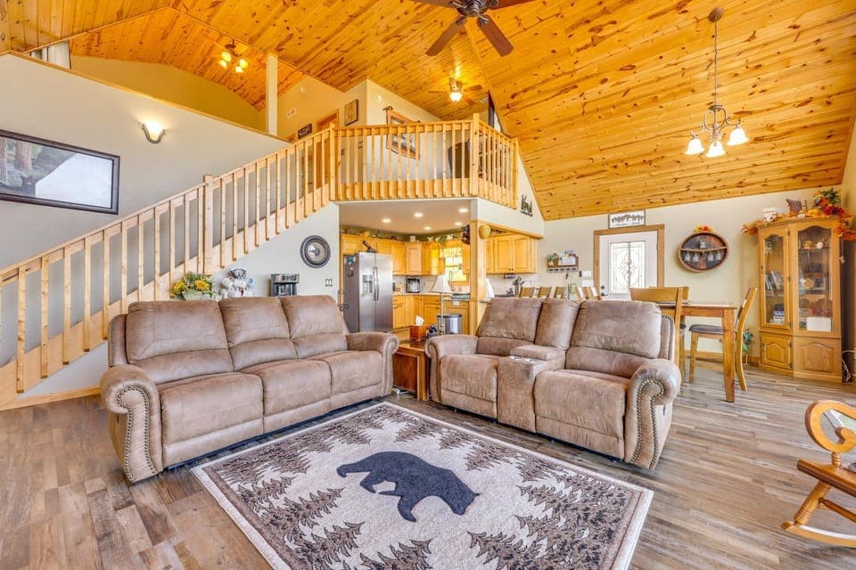 Mountain-View Murphy Cabin w/ Shared Fire Pit Cabin in Tennessee