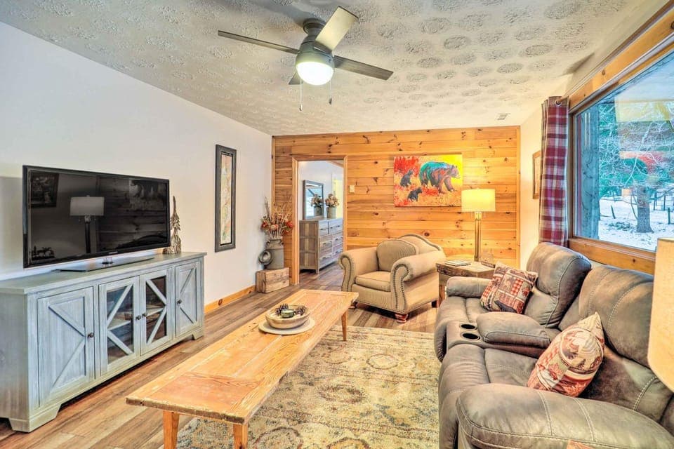 Mountain Retreat < 4 Mi to Downtown Boone! Apartment in Brushy Fork