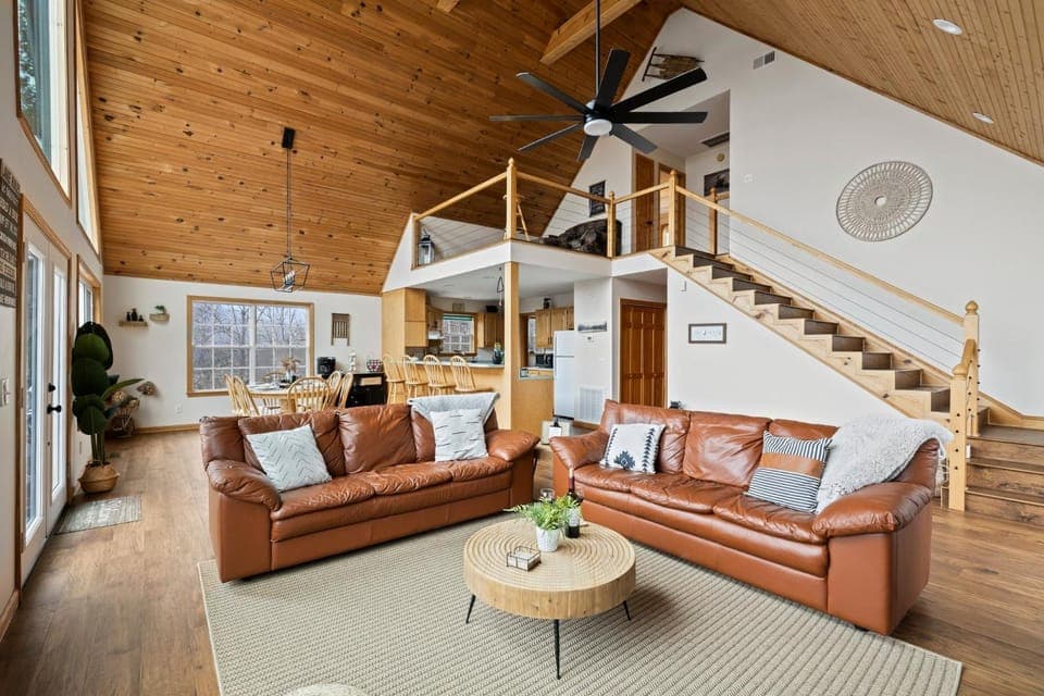 Living room, Seating area, fireplace