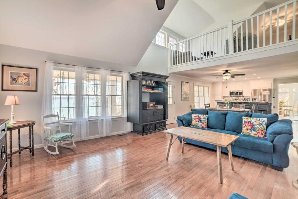 Country-Chic Home w/ Fire Pit, Steps to Lake! House in Lake Barkley