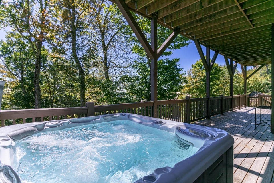 Heart Rock Lodge House in Sugar Mountain
