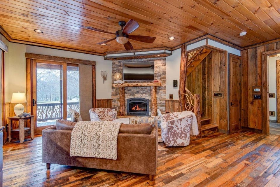 Rivers Edge at Eagles Nest House in Watauga