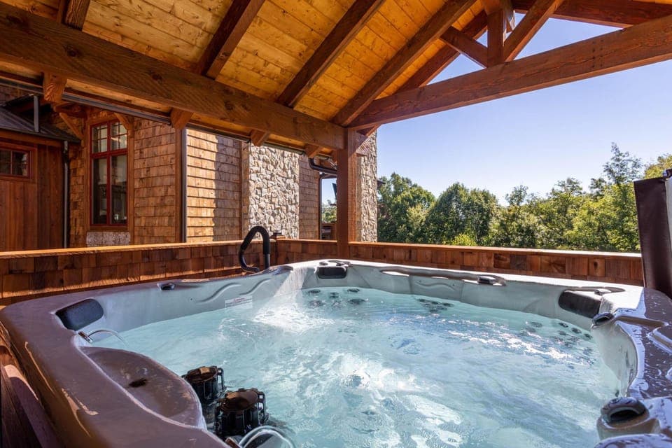 Birds Nest Retreat at Eagles Nest House in Watauga