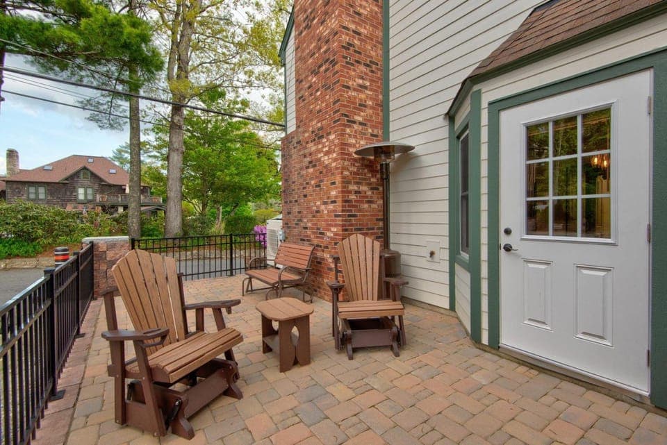 The Wander Inn House in Blowing Rock