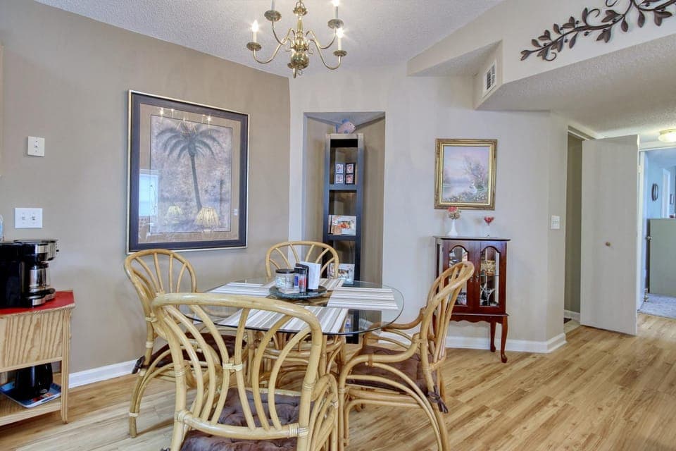 Southbridge Condos - J Apartment in Garden City