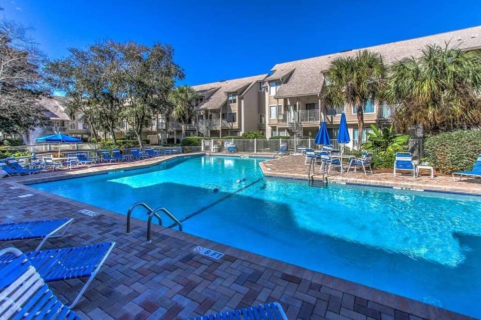 2 Kings Six twins Sleeper sofa Near Ocean Bikes & Beach Gear included House in South Forest Beach