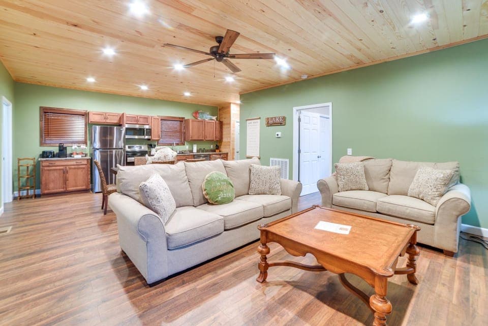 Waverly Cabin, Close to Kentucky Lake Access! Cabin in Tennessee