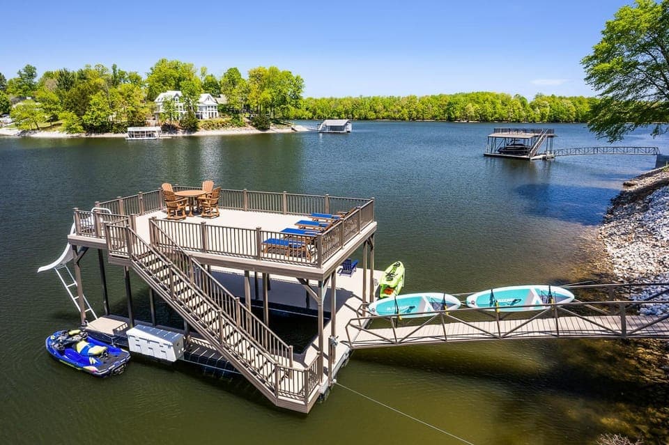 Lake view, Entertainment