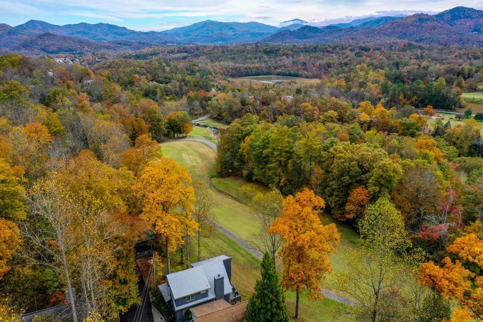 Golfcourse, Mountain view, Seasons
