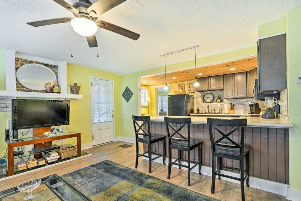 Johnson City Vacation Rental: 1 Block to ETSU House in Johnson City