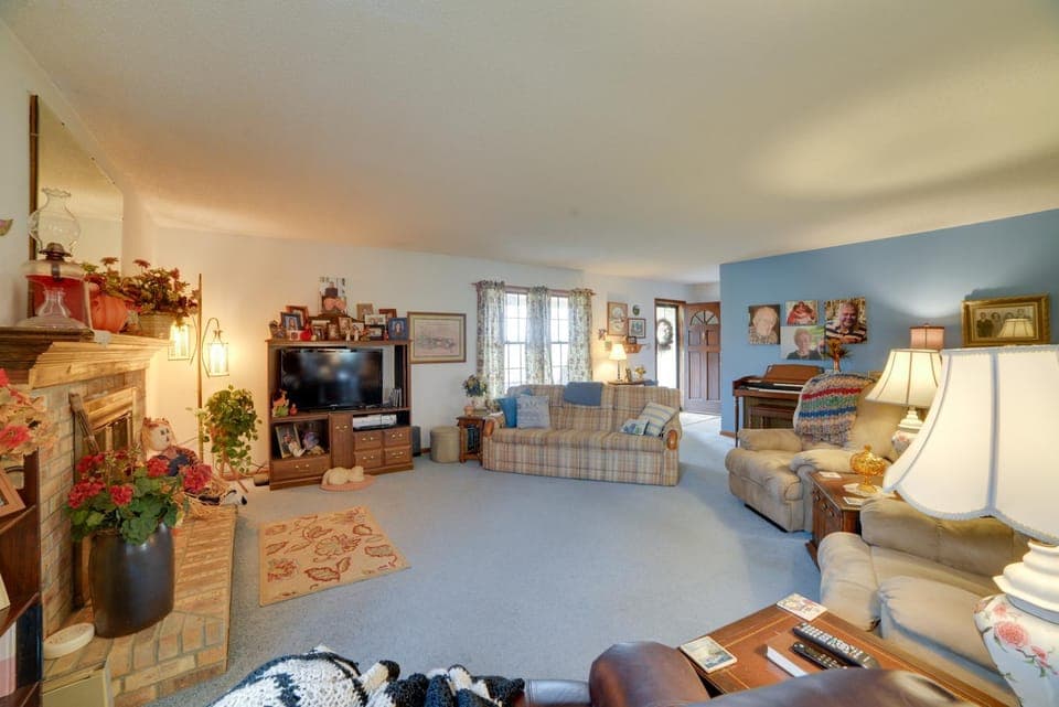 Peaceful Hazel Cottage w/ Deck & Yard! House in Tennessee