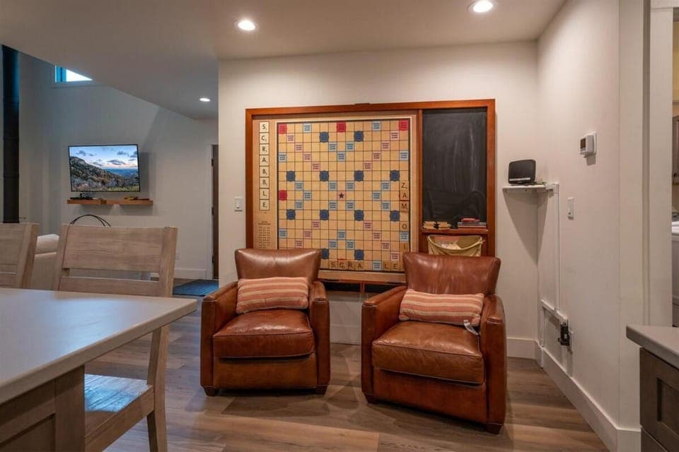Hemlock Cottage · Hemlock Cottage in Pisgah Forest - Pet Friendl House in Brevard