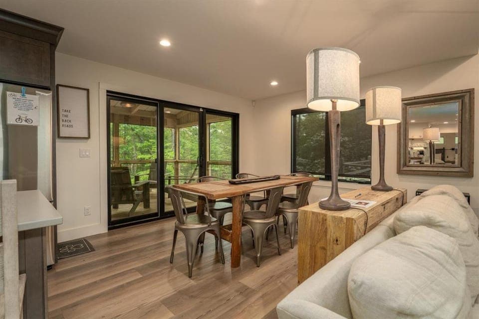 Hemlock Cottage · Hemlock Cottage in Pisgah Forest - Pet Friendl House in Brevard