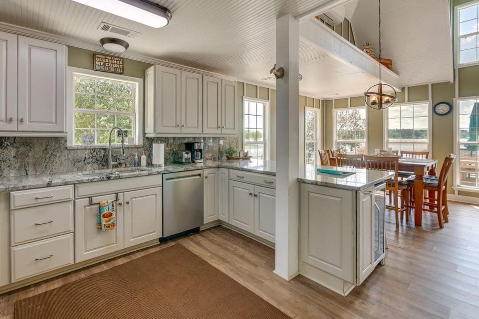 Dock & Fire Pit: Stunning Lake Sinclair Home! House in Lake Sinclair