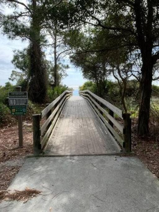 5 MIN WALK TO BEACH- 2BR1BA Villa in The Dunes Apartment in South Forest Beach